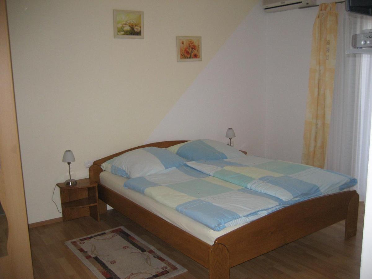 Villa „Drei Palmen“ Sveti Filip i Jakov Ngoại thất bức ảnh