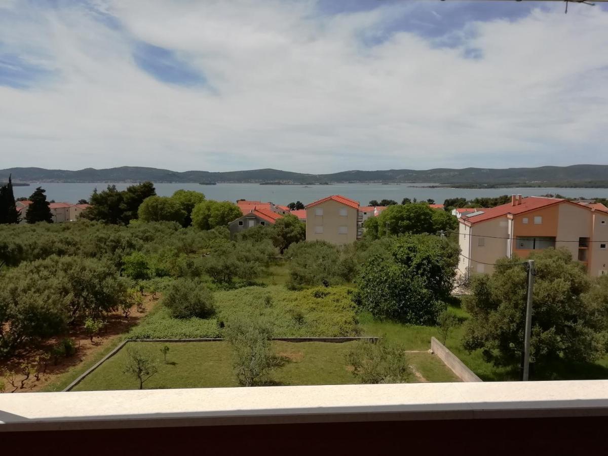Villa „Drei Palmen“ Sveti Filip i Jakov Ngoại thất bức ảnh
